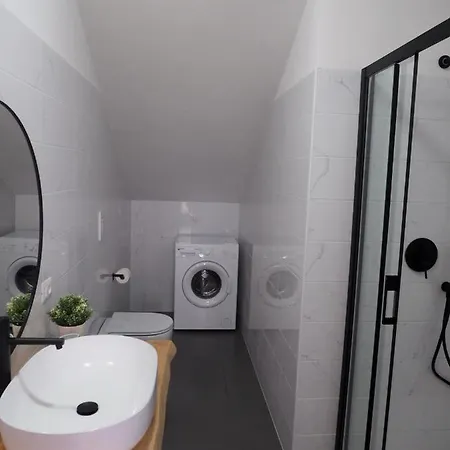 شقة Ulisse روشيلا لونيكا